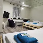 Etna - -noclegi 24 -parking- Vandrerhjem Rzeszów
