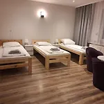Etna - -noclegi 24 -parking- Vandrerhjem