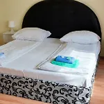 Hostel Etna - -noclegi