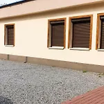Etna - -noclegi 24 -parking- بيت شباب