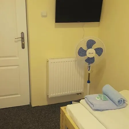 Hostel Etna - -noclegi