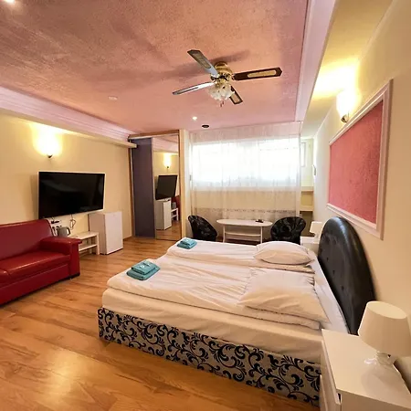 Etna - -noclegi 24 -parking-