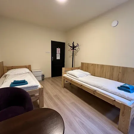 Hostel Etna - -noclegi
