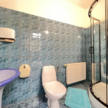 Etna - -noclegi 24 -parking- Hostel *