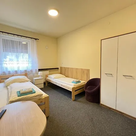 بيت شباب Etna - -noclegi 24 -parking- *