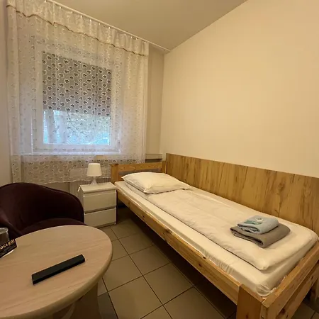 Etna - -noclegi 24 -parking-