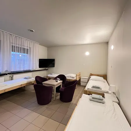 Etna - -noclegi 24 -parking-