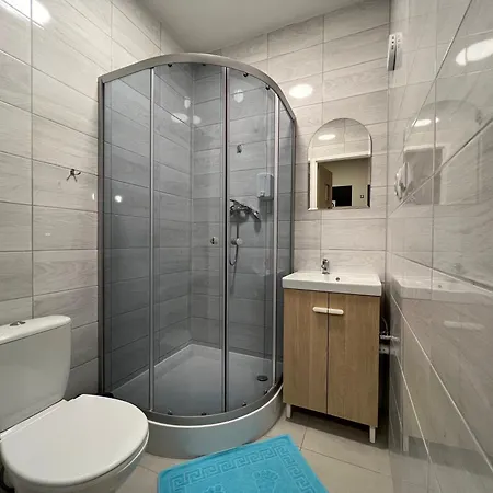 Hostel Etna - -noclegi 24 -parking- Rzeszow