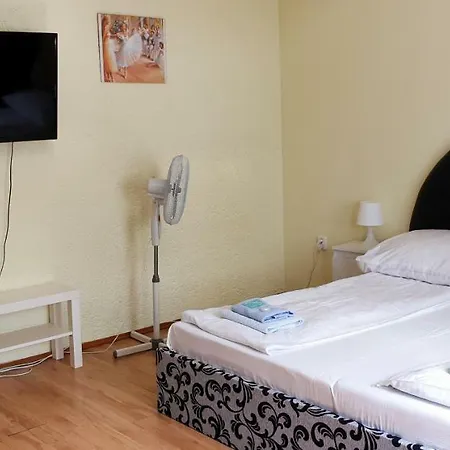 Etna - -noclegi 24 -parking-