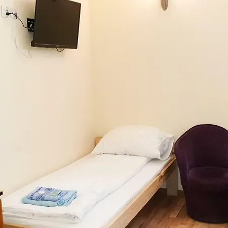 호스텔 Etna - -noclegi 24 -parking-