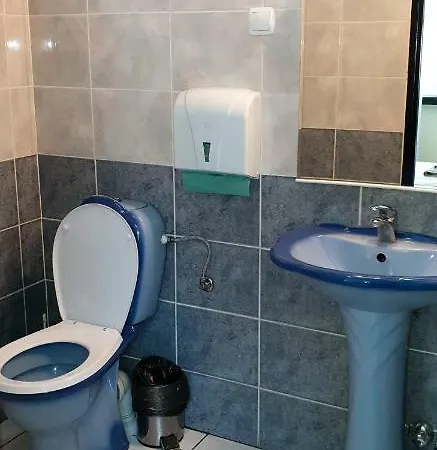 Etna - -noclegi 24 -parking- Hostel Rzeszow