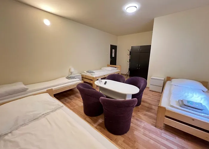 Hostel Etna - -noclegi 24 *