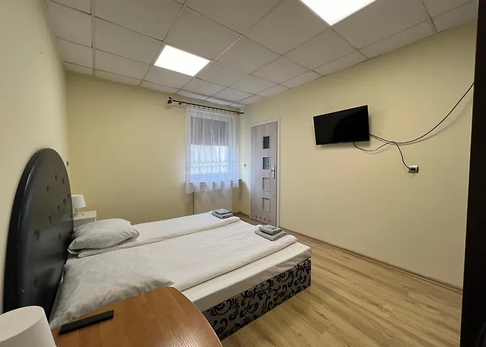 Etna - -noclegi 24 -parking- *