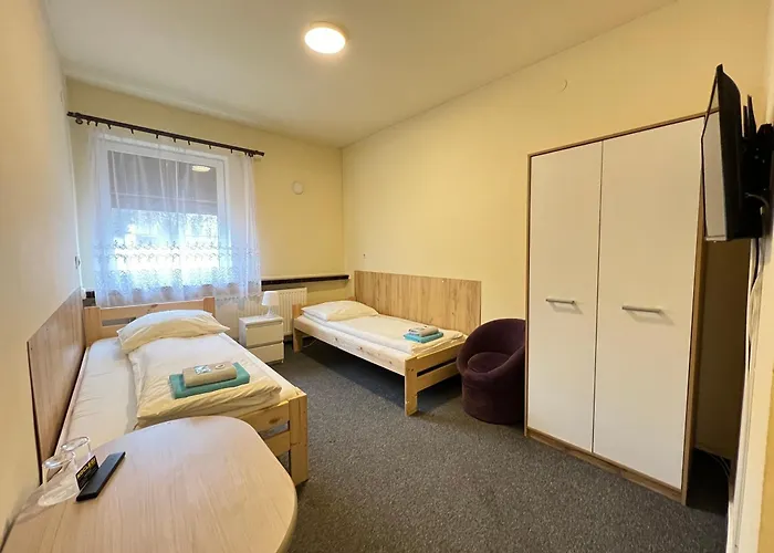 بيت شباب Etna - -noclegi 24 -parking- *