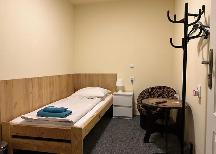 Hostel Etna - -noclegi 24