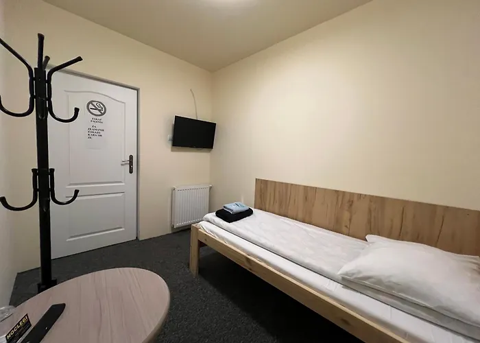 Etna - -noclegi 24 -parking-