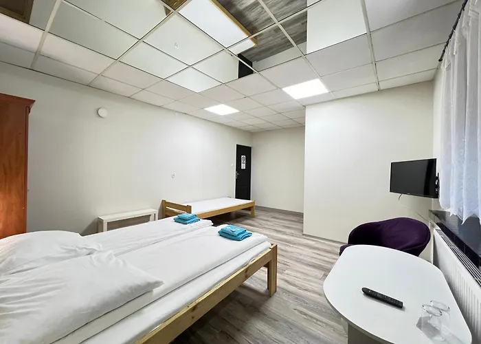 Hostel Etna - -noclegi 24