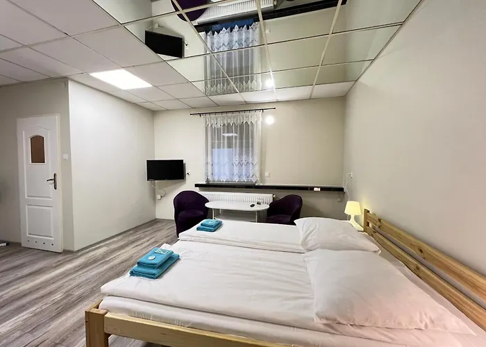 Hostel Etna - -noclegi 24 -parking- *