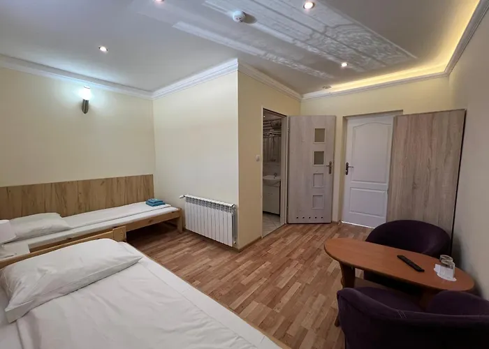 Hostel Etna - -noclegi 24 -parking- Rzeszów