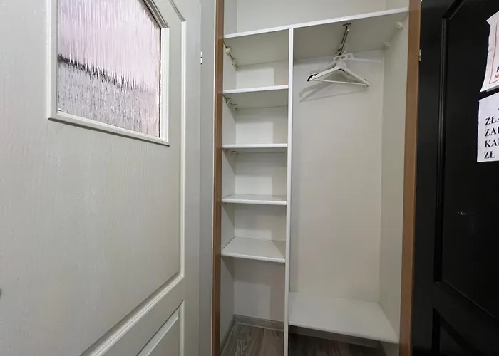 Etna - -noclegi 24 -parking-