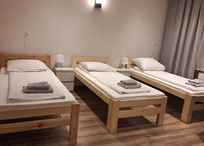 Hostel Etna - -noclegi 24 -parking- Rzeszów