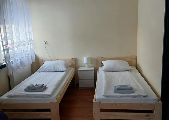 بيت شباب Etna - -noclegi 24 -parking-