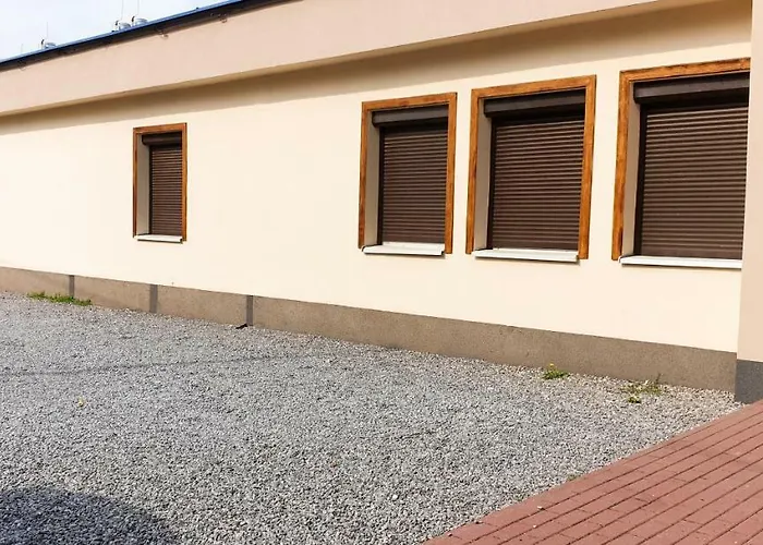 Etna - -noclegi 24 -parking- Hostel