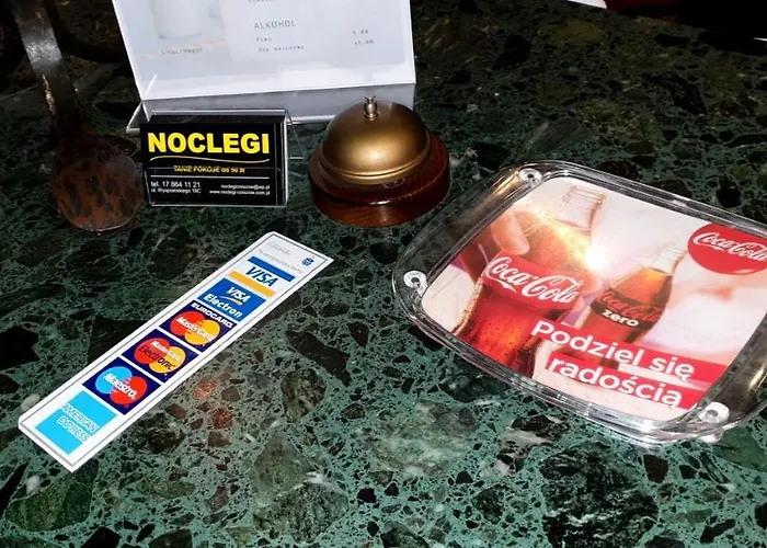 Etna - -noclegi 24 -parking- Hostel *